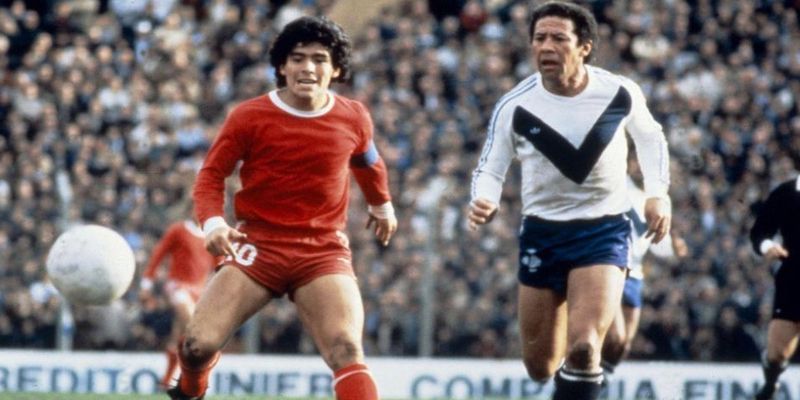 Diego Maradona – Thiên tài bóng đá làm say mê thế giới