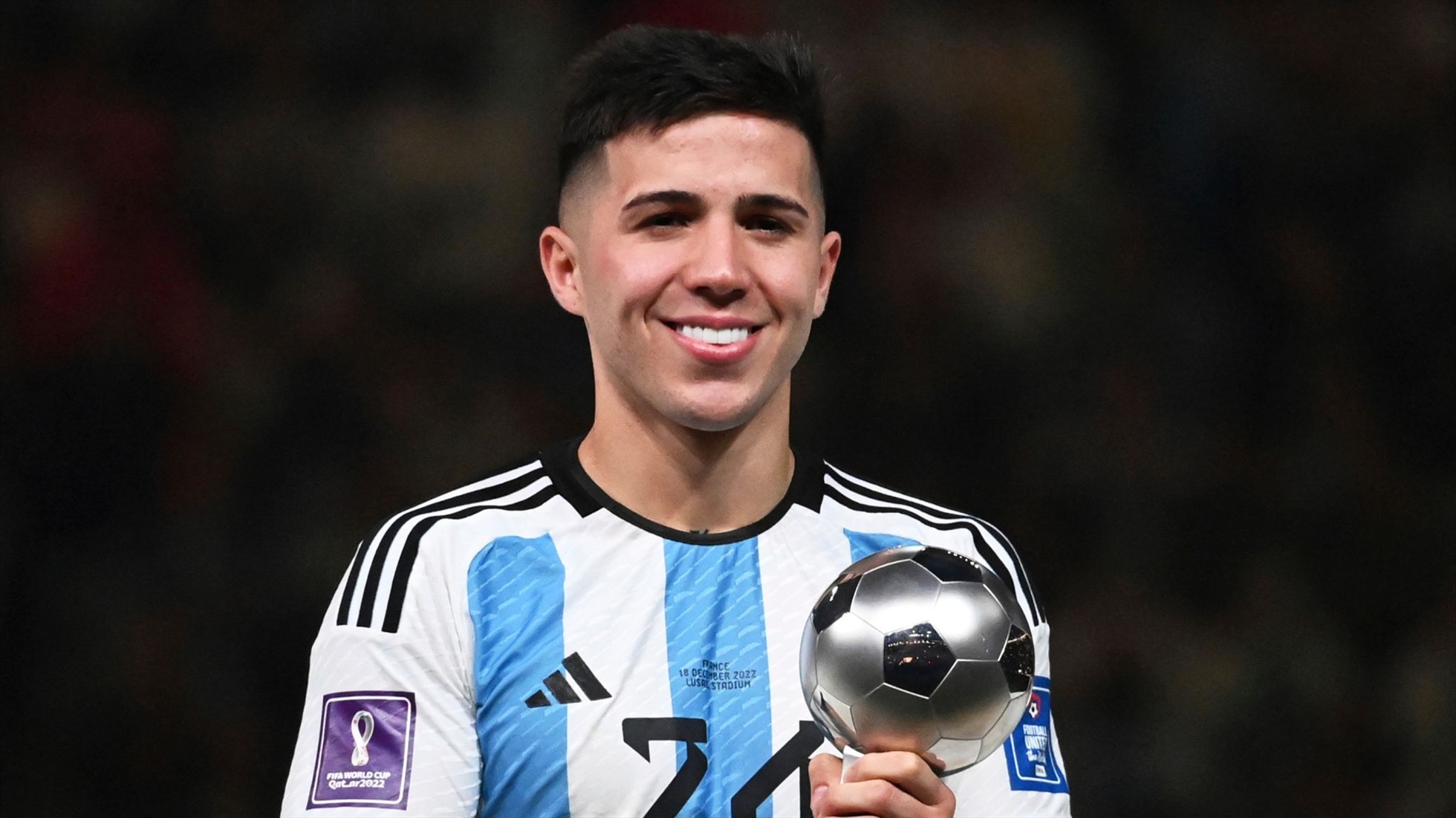 TIỂU SỬ CHI TIẾT CẦU THỦ ENZO FERNÁNDEZ: TỪ NGƯỜI HÙNG WORLD CUP ĐẾN TRỤ CỘT TỶ EURO CỦA CHELSEA