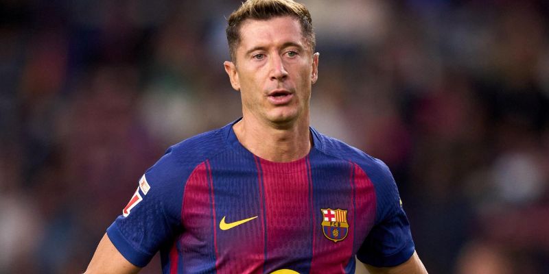 Robert Lewandowski – Hành Trình Của Sát Thủ Vòng Cấm