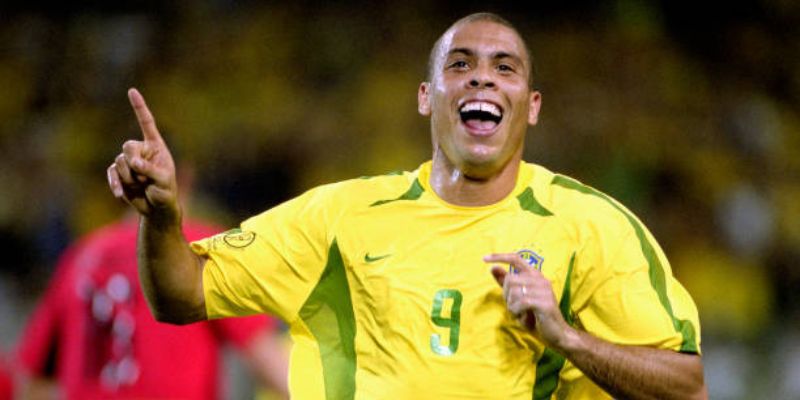 Ronaldo Nazário – Huyền thoại bóng đá Brazil