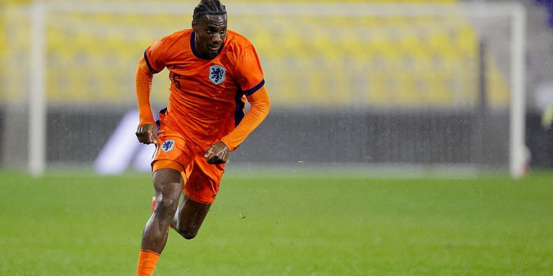 Ezechiel Banzuzi – Tiền Vệ Triển Vọng Của Bóng Đá Hà Lan