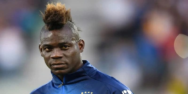 Tiểu sử cầu thủ Mario Balotelli - Tài năng và những ngã rẽ khó lường
