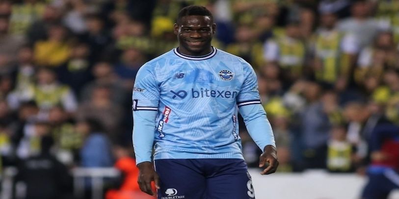 Tiểu sử Mario Balotelli – Ngôi sao đầy màu sắc của bóng đá Ý
