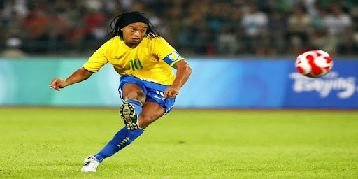 Ronaldinho - Hành Trình Trở Thành Biểu Tượng Brazil