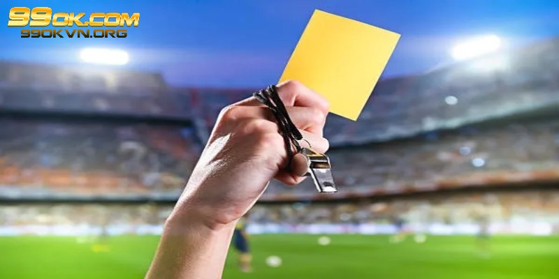 Thẻ Vàng Là Gì - Giải Thích Ý Nghĩa Và Vai Trò Trong Bóng Đá