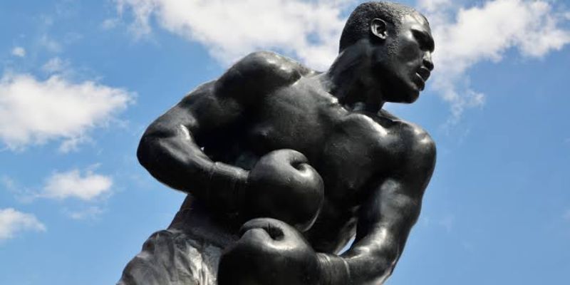 Joe Frazier: Sự Nghiệp Thi Đấu Và Những Dấu Ấn Khó Quên