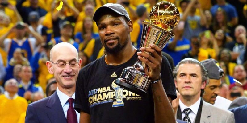 Kevin Durant – Cỗ Máy Ghi Điểm Huyền Thoại Của NBA