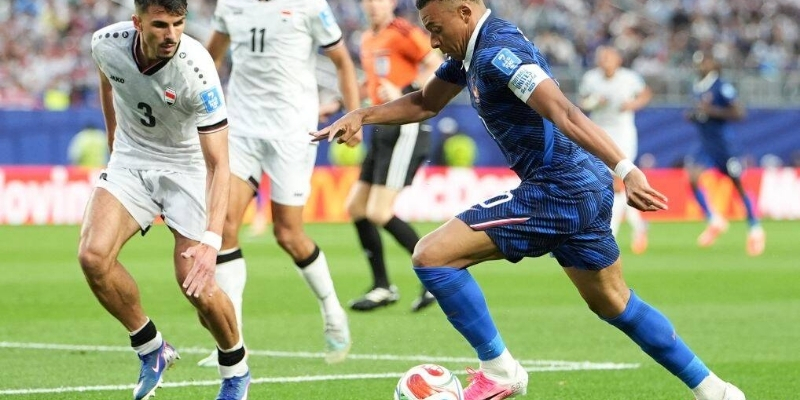 Kylian Mbappe - Hành Trình Vươn Tầm Siêu Sao Bóng Đá