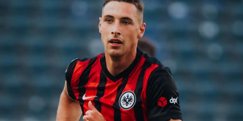 Dominik Kohr – Tiền Vệ Phòng Ngự Máu Lửa Của Bóng Đá Đức